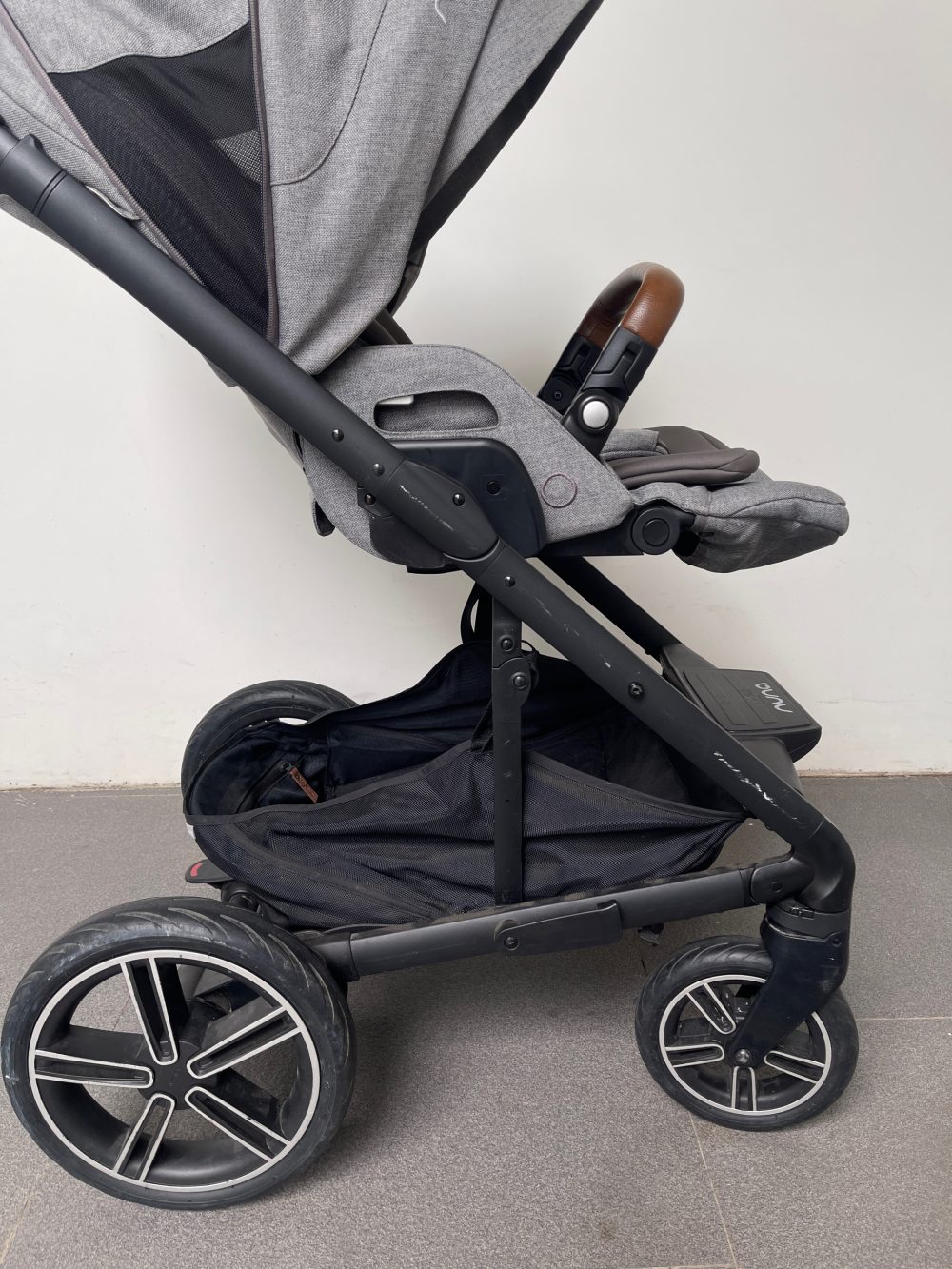 Xe đẩy Nuna mixx next màu granite, kèm túi giữ ấm Nuna và Adapter ( size: 0->22kg) - Ảnh 3