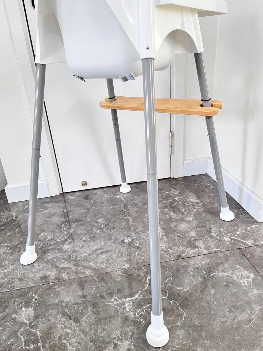 Ghế ăn dặm cho bé BabyHop màu trắng kèm thanh gác chân (6→36m) - Ảnh 8