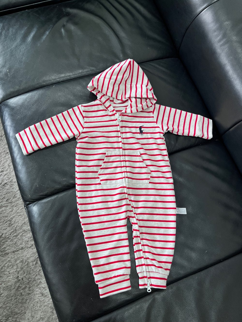 Sleepsuit họa tiết Santa Carter’s màu hồng tặng kèm hoodie suit trắng sọc đỏ (size 12→18m) - Ảnh 17