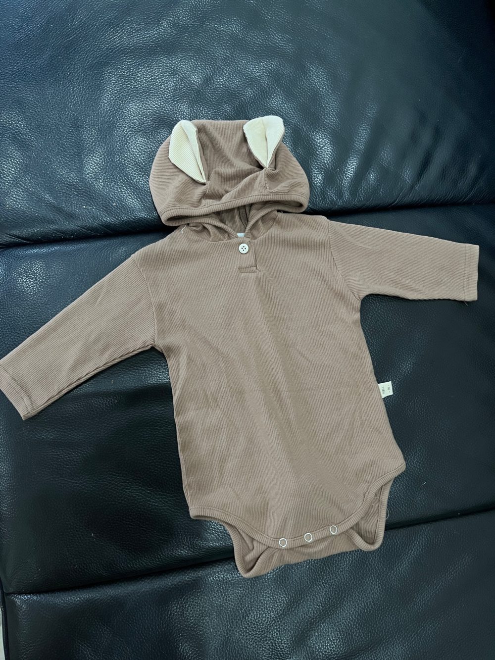 Set bodysuit tai thỏ màu nâu và quần bí cotton Peekaboo (size: 12m) - Ảnh 11