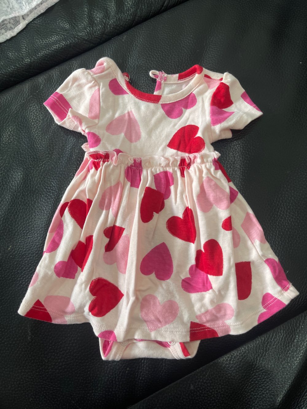 Bộ váy áo Valentine cho bé gái Carter’s, tặng kèm váy bodysuit màu hồng (Size: 0->3m) - Ảnh 8