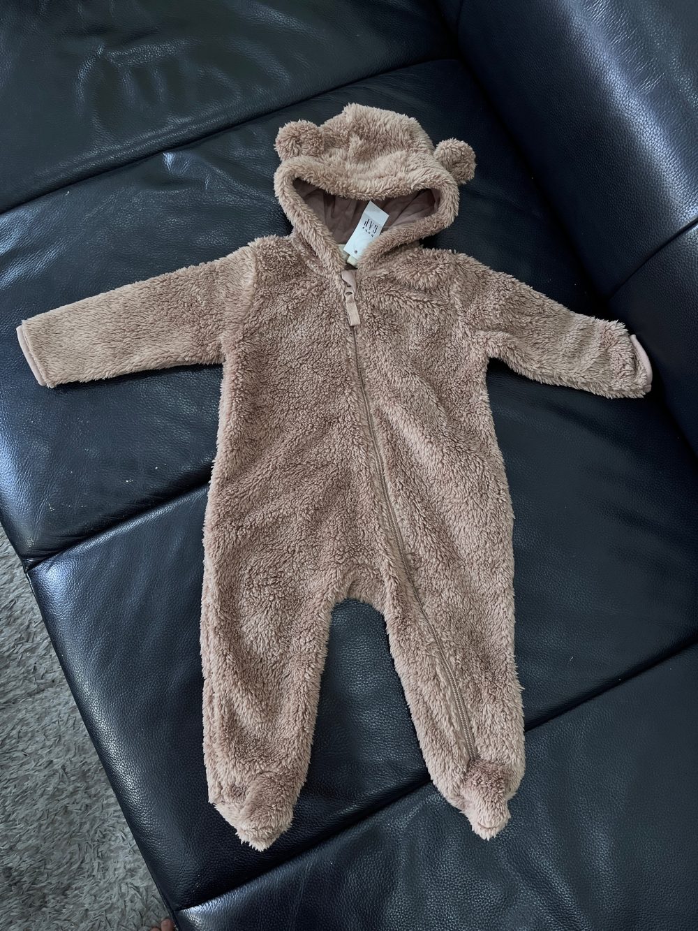 Sleepsuit lông cừu có mũ tai gấu Gap Baby màu nâu (size 12→18m) - Ảnh 6