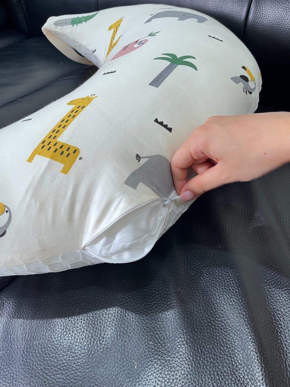 Gối hỗ trợ cho bé ti Gubei màu trắng - Ảnh 20
