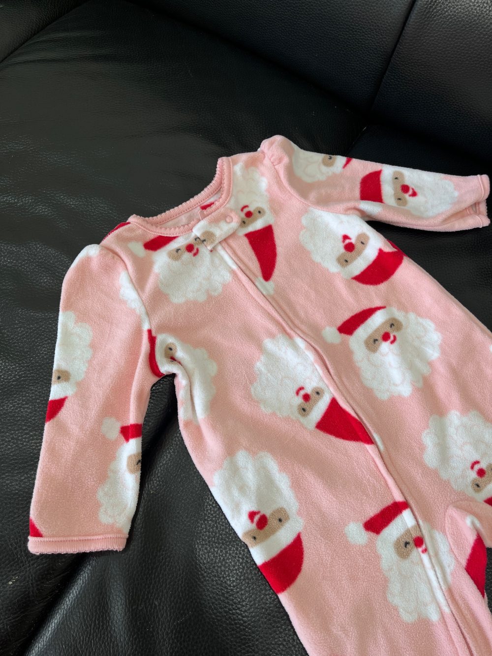 Sleepsuit họa tiết Santa Carter’s màu hồng tặng kèm hoodie suit trắng sọc đỏ (size 12→18m) - Ảnh 3