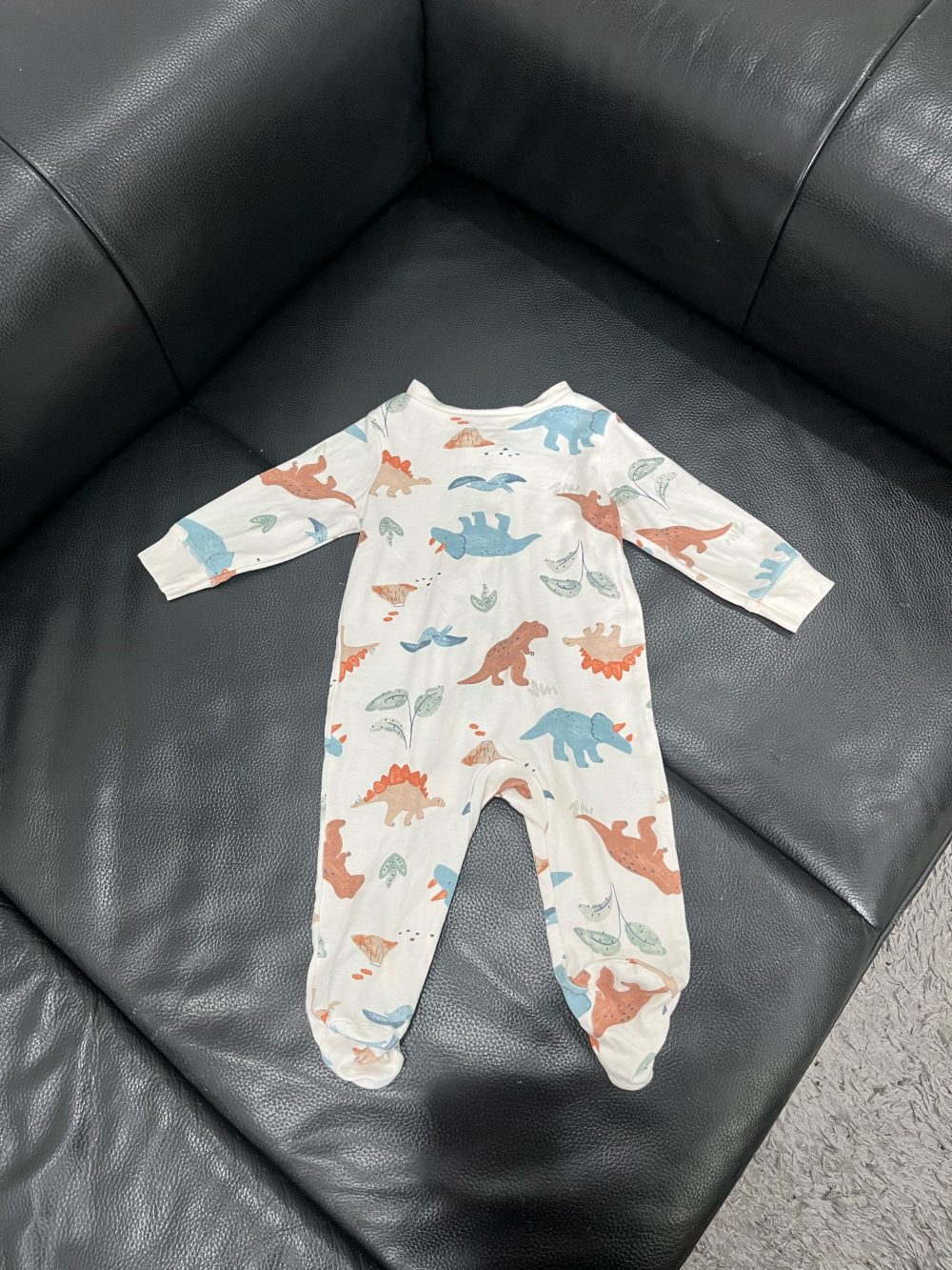 Set 2 sleepsuit Carter’s hoạ tiết khủng long, vịt ( size: 6m) - Ảnh 13