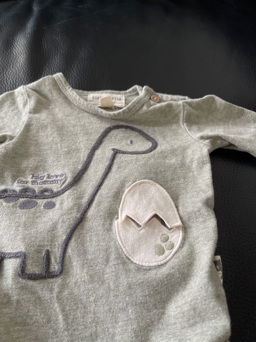 Set bộ bodysuit tay dài khủng long Rabbit Bear và combo 3 đôi tất Carter’s - Ảnh 16
