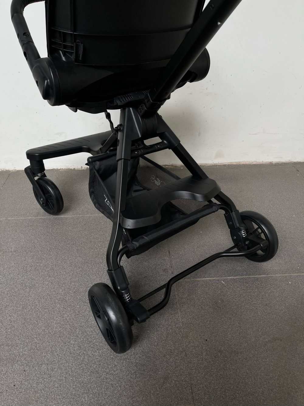 Xe đẩy Zaracos Aleron màu đen ( size: 6m-> 5y, tối đa 25kg) - Ảnh 2