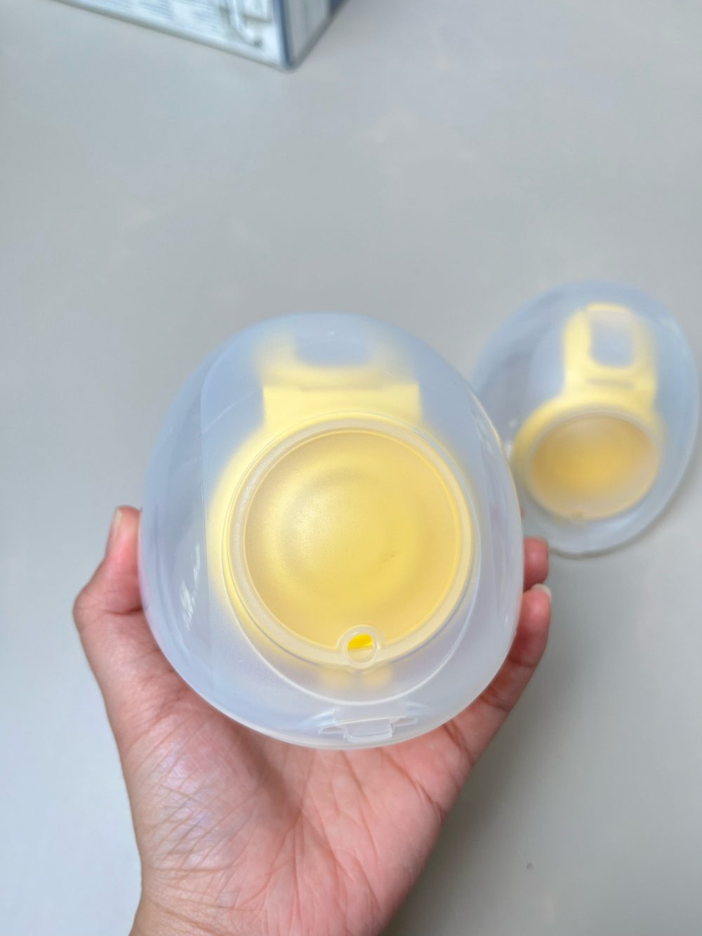Máy hút sữa Medela Freestyle Hands-free (BH 10/3/2027, full box) tặng kèm áo hút sữa - Ảnh 2