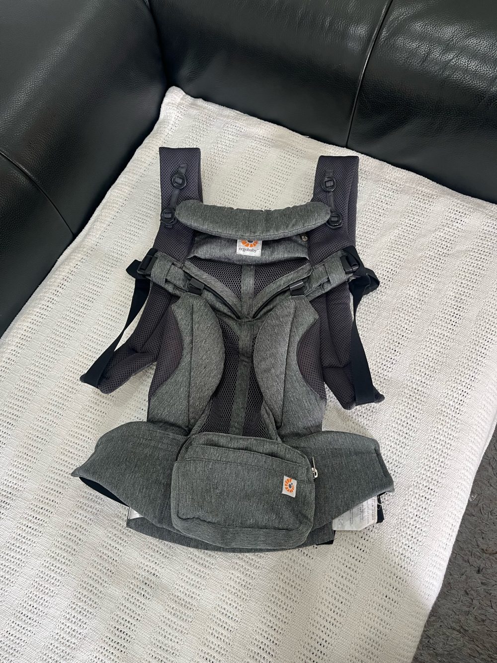 Địu Ergobaby Omni 360 Cool Air Mesh, Classic Weave( size: 3kg2->20kg~ 0->48m) tặng kèm choàng địu, yếm địu - Ảnh 10