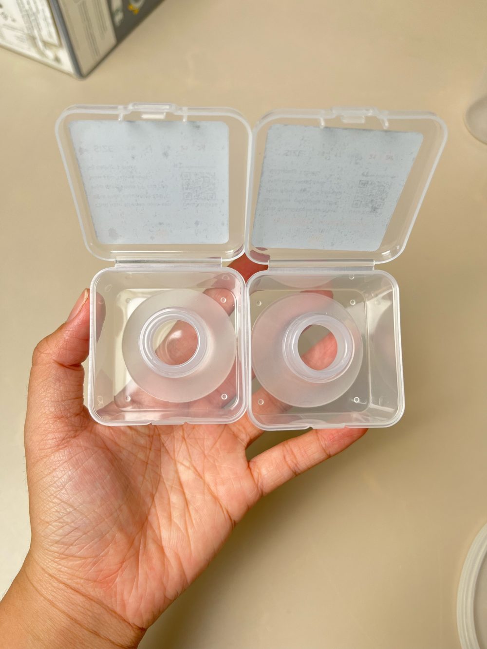 Máy hút sữa Medela Freestyle Hands-free (BH 10/3/2027, full box) tặng kèm áo hút sữa - Ảnh 15
