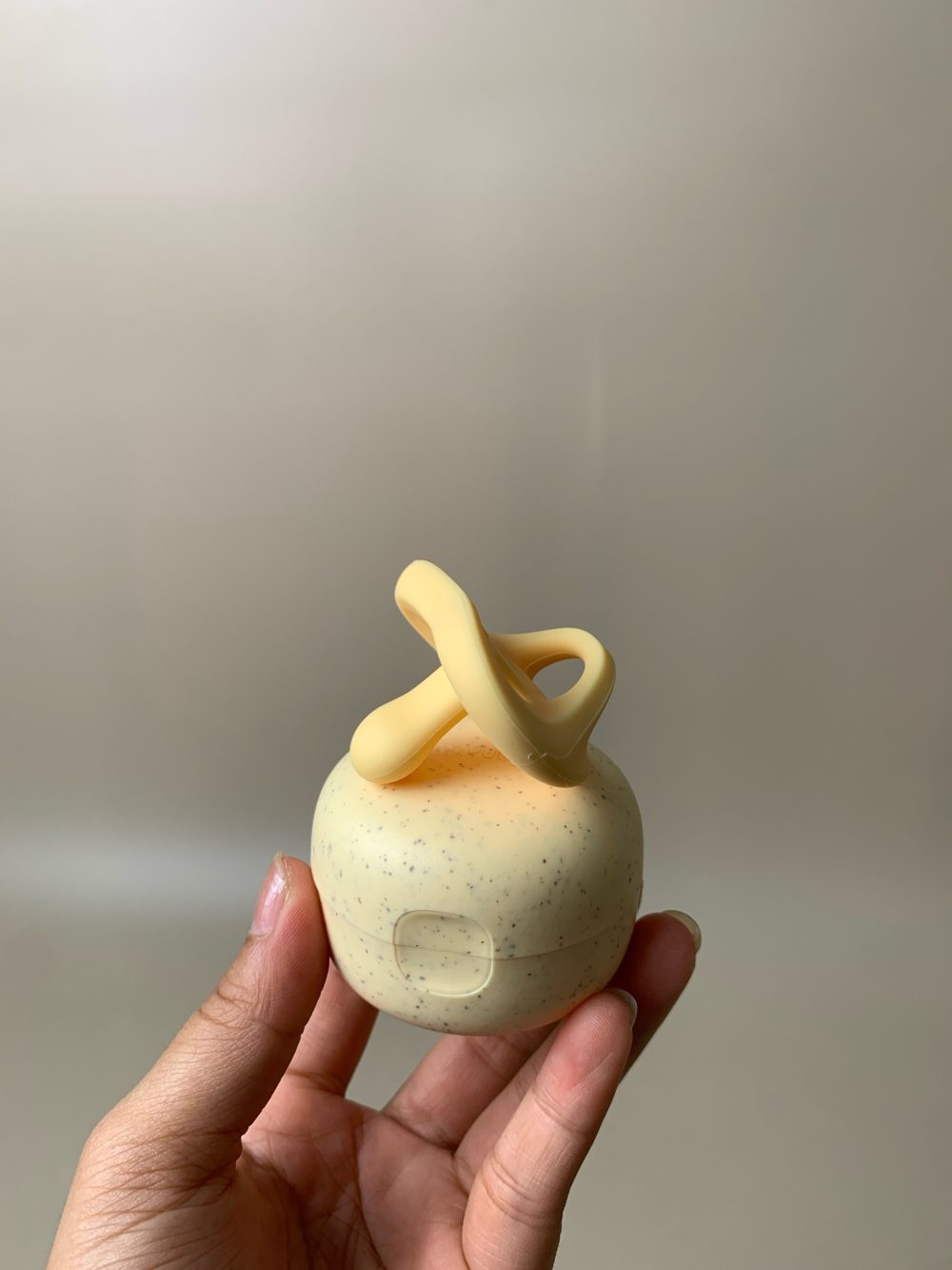 Ti ngậm Moyuum Kèm hộp đựng - Thế hệ 3 - Ảnh 3