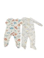 Set 2 sleepsuit Carter’s hoạ tiết khủng long, vịt ( size: 6m)