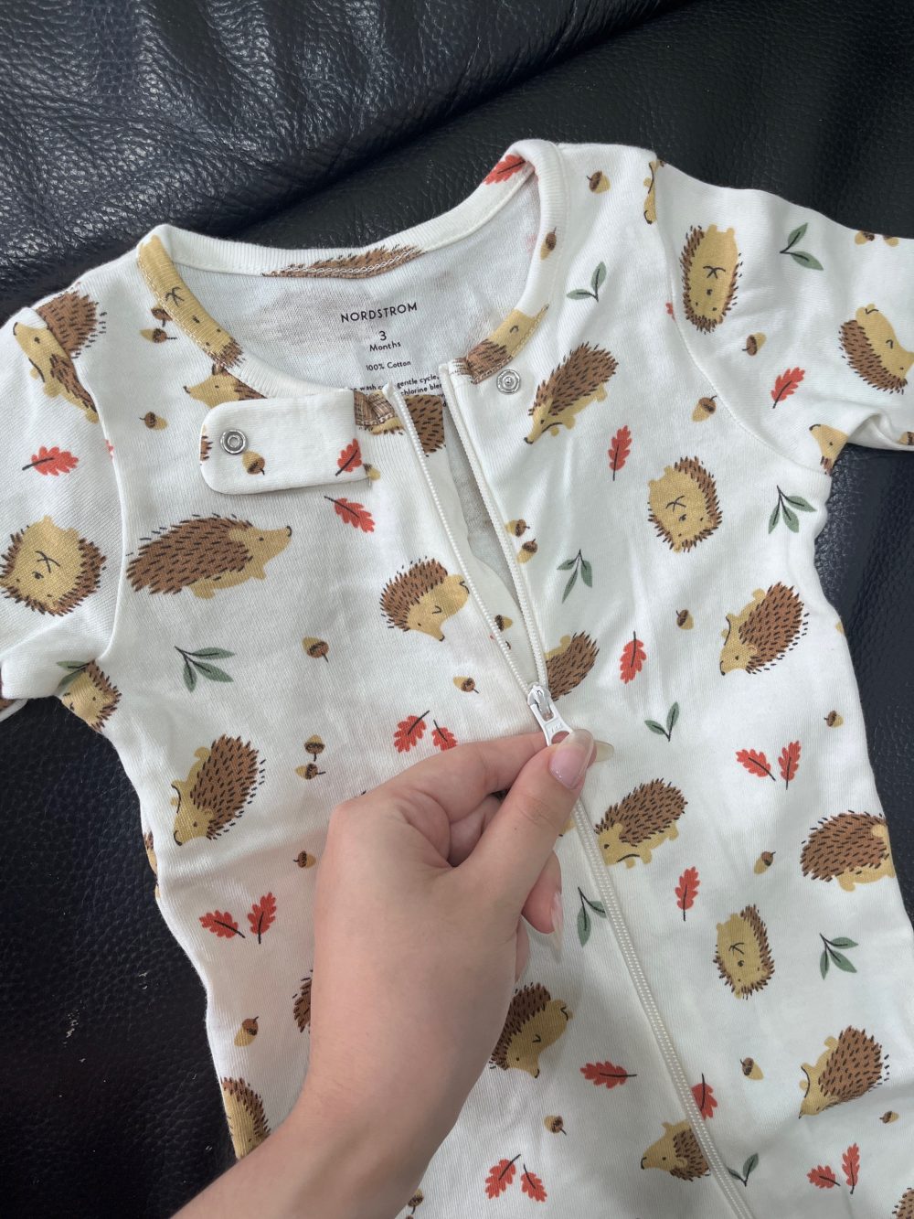 Sleepsuit Nordstrom màu trắng tặng kèm set dài tay Nous màu trắng (3→6m) - Ảnh 4