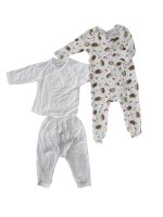 Sleepsuit Nordstrom màu trắng tặng kèm set dài tay Nous màu trắng (3→6m)