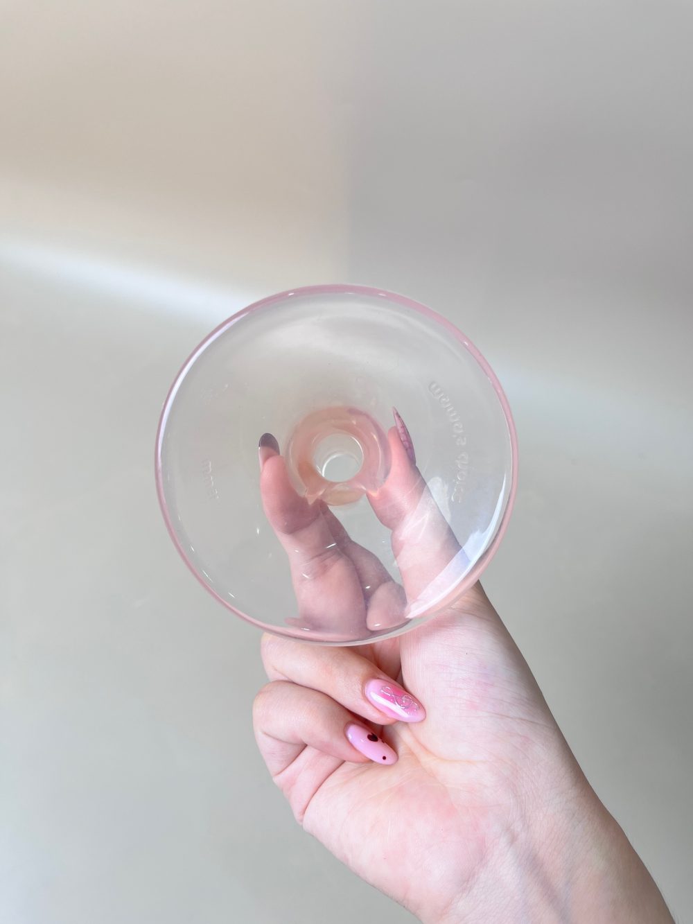 Set 2 phễu hút sữa silicone Mama’s Choice màu hồng nhạt size 15mm - Ảnh 3