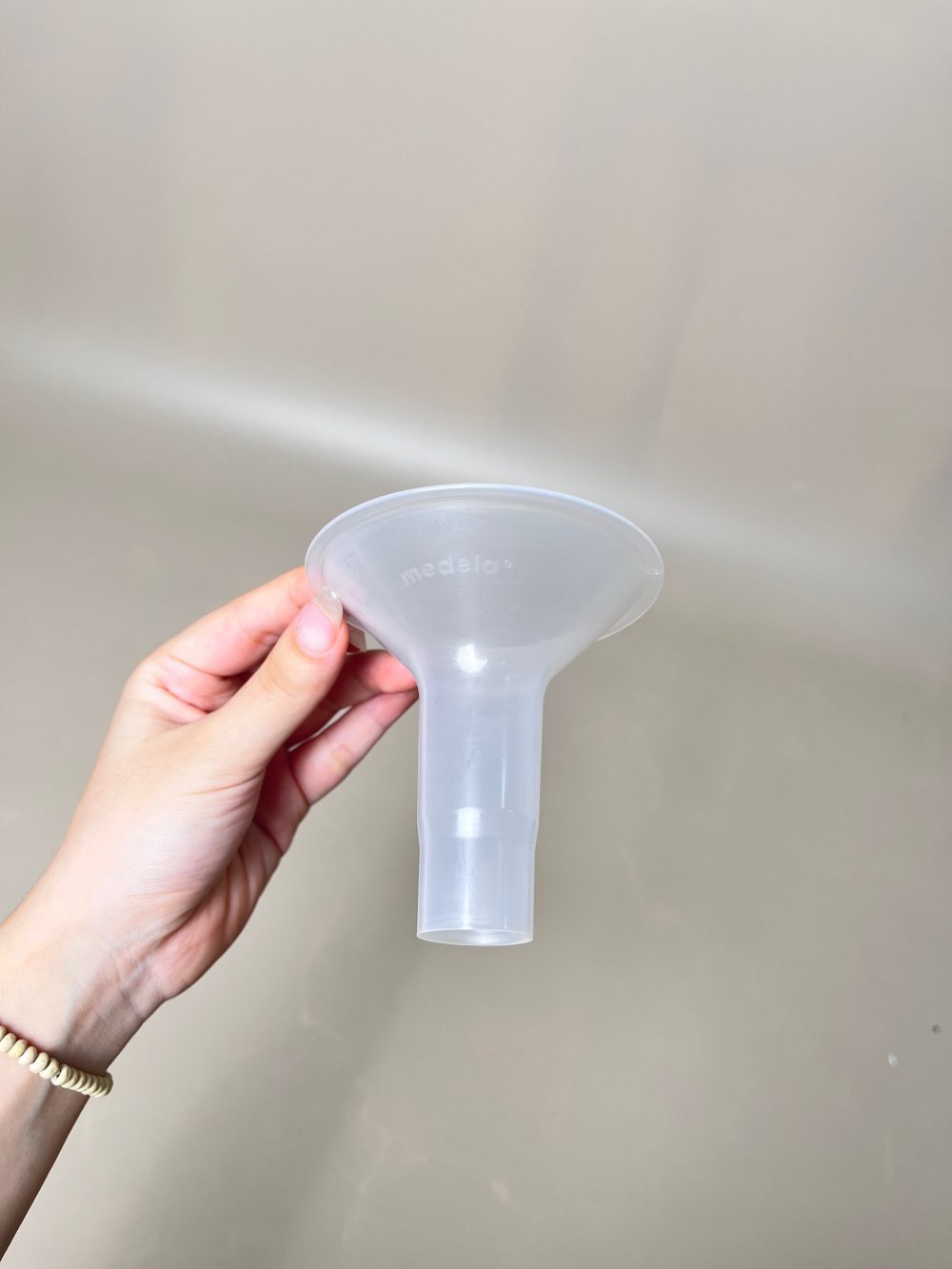 Máy hút sữa Medela Sonata (2 bộ cổ nối, full phụ kiện) BH 17/12/2026 - Ảnh 25