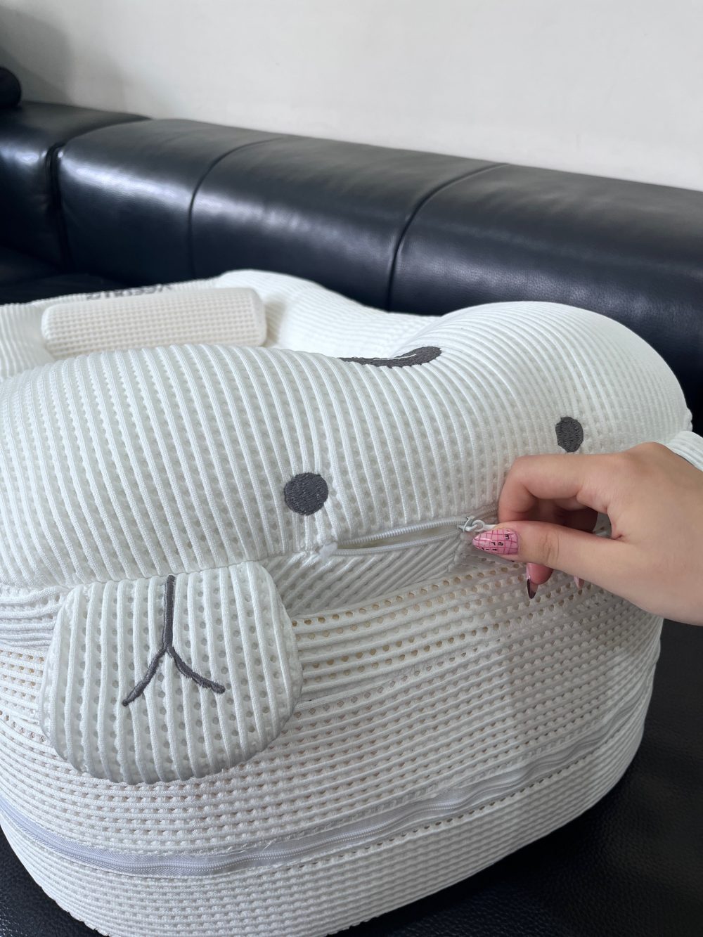 Gối chống trào ngược cho bé gấu trắng Veeou có đai 93x46cm (size 0→12m) - Ảnh 3