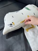 Gối hỗ trợ cho bé ti Gubei màu trắng - Ảnh 10