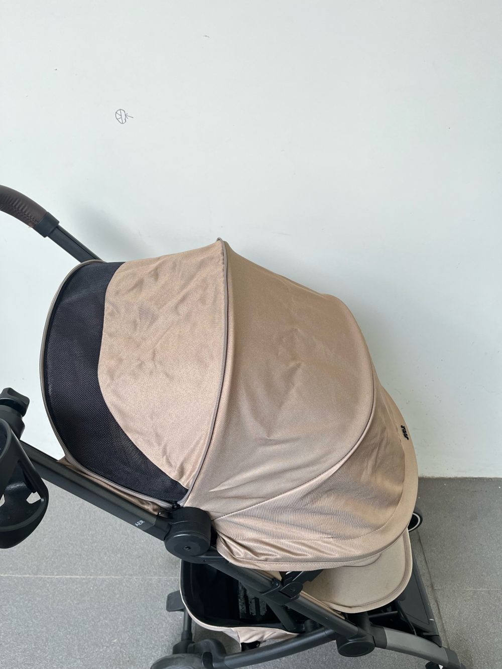Xe đẩy gấp gọn Joolz Aer Plus - màu Lovely Taupe ( size: sơ sinh-> 22kg) kèm cup holder - Ảnh 2