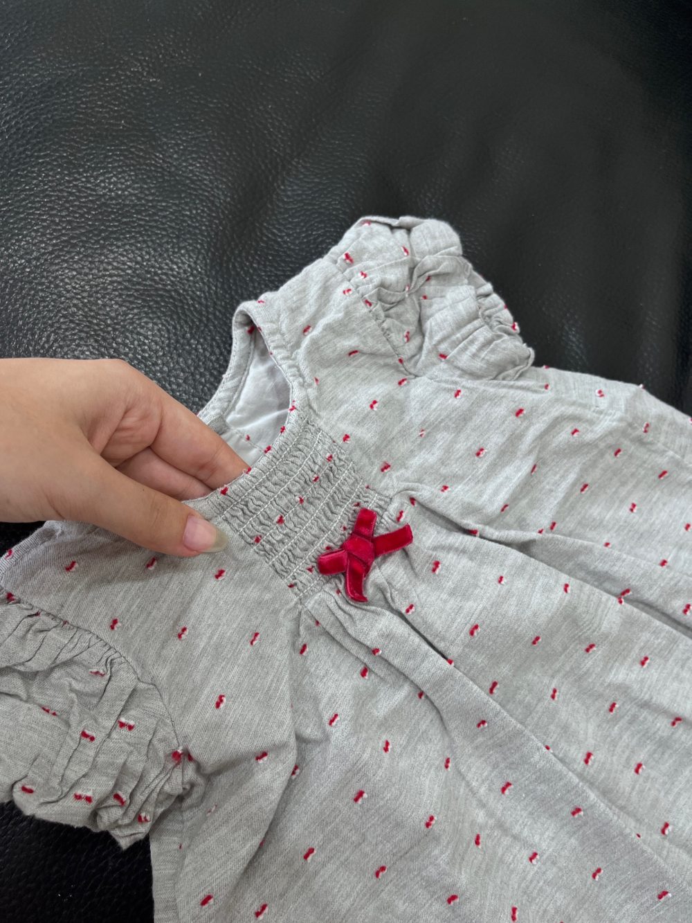 Set váy và quần thêu dobby Mothercare màu xám ( size: 6→9m) - Ảnh 2