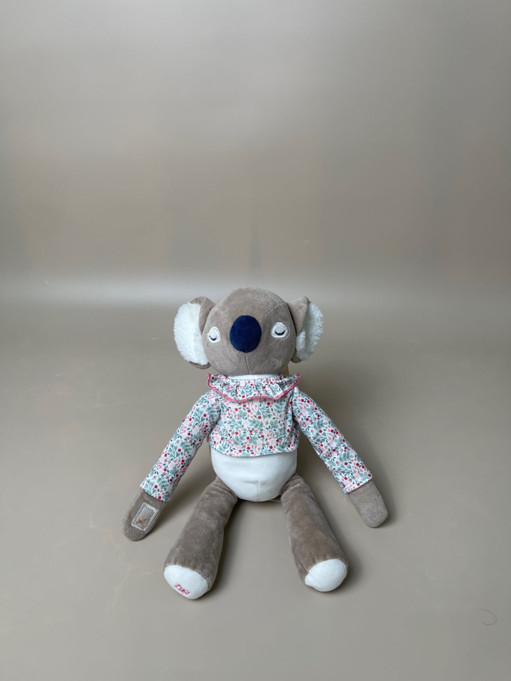 Đồ chơi nhồi bông - Gấu koala màu be và trắng mặc áo phông hoa, 35 cm - Obaibi - Ảnh 6