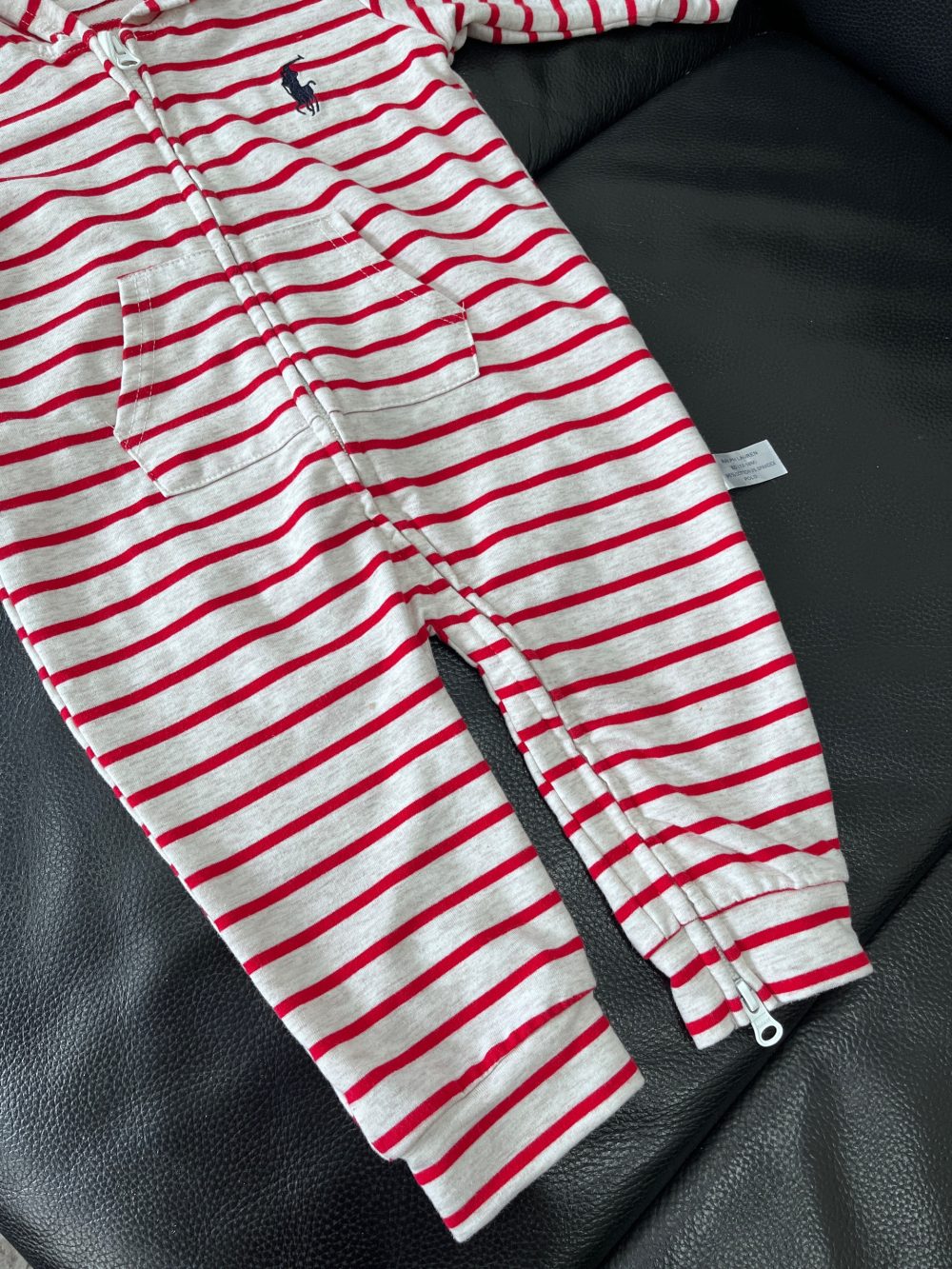 Sleepsuit họa tiết Santa Carter’s màu hồng tặng kèm hoodie suit trắng sọc đỏ (size 12→18m) - Ảnh 12