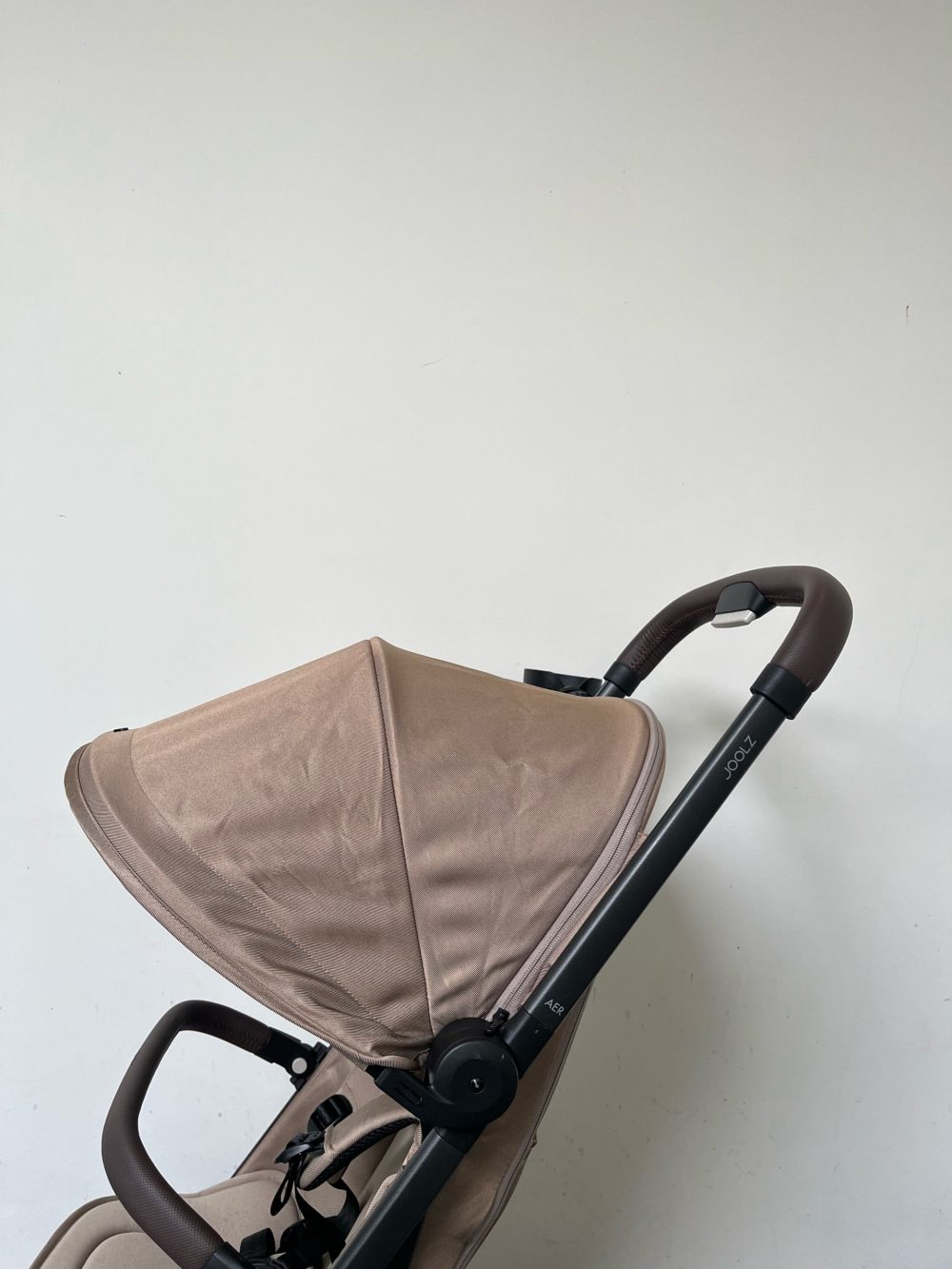 Xe đẩy gấp gọn Joolz Aer Plus - màu Lovely Taupe ( size: sơ sinh-> 22kg) kèm cup holder - Ảnh 15