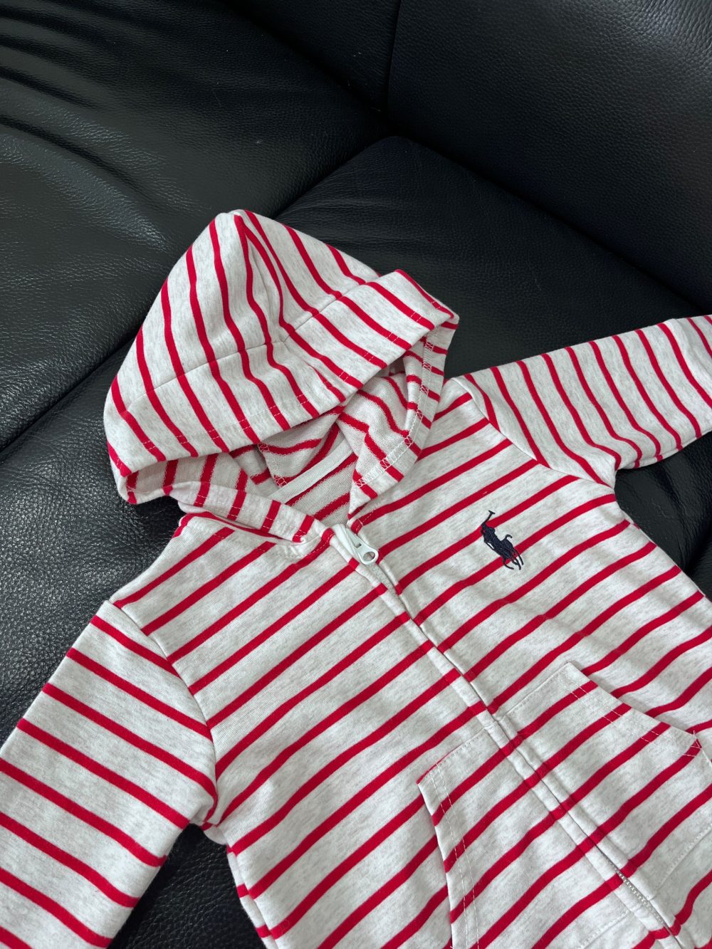 Sleepsuit họa tiết Santa Carter’s màu hồng tặng kèm hoodie suit trắng sọc đỏ (size 12→18m) - Ảnh 13