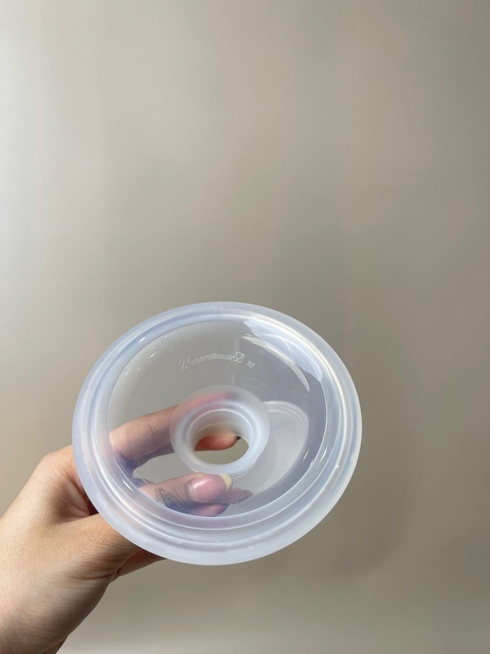 Máy hút sữa Momcozy S12 Pro (10/01/2027, full box), tặng kèm kem trị nứt đầu ti Medela - Ảnh 34