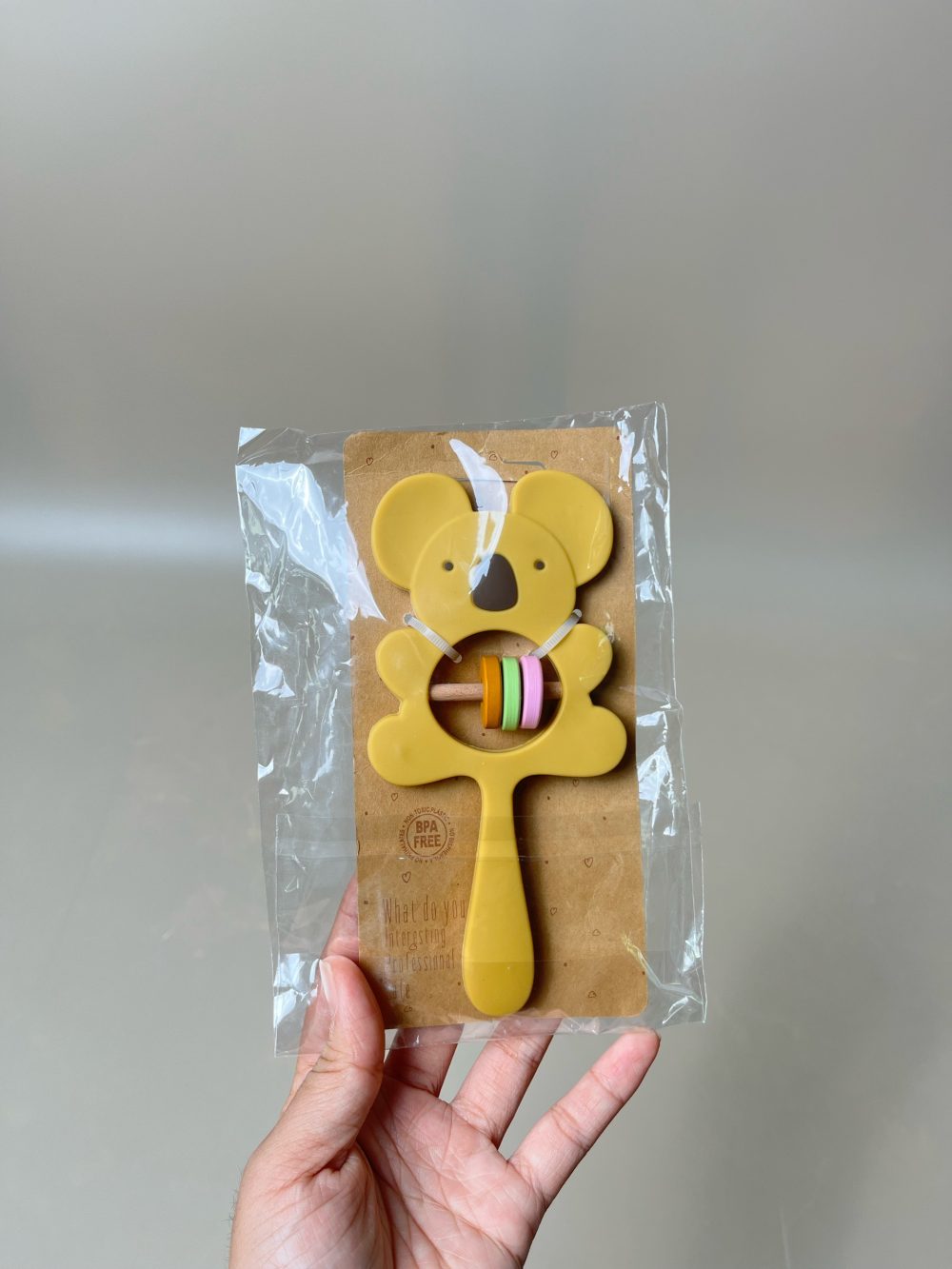 Set 2 yếm xô molli và đồ chơi cầm tay con gấu - Ảnh 4