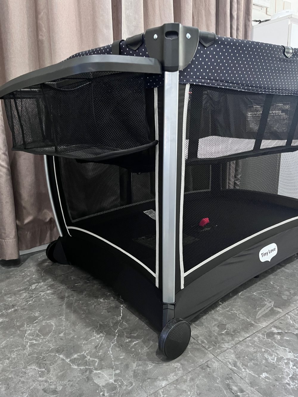 Giường cũi 6 trong 1 Tiny Love Grow Activity Play Yard - Ảnh 16
