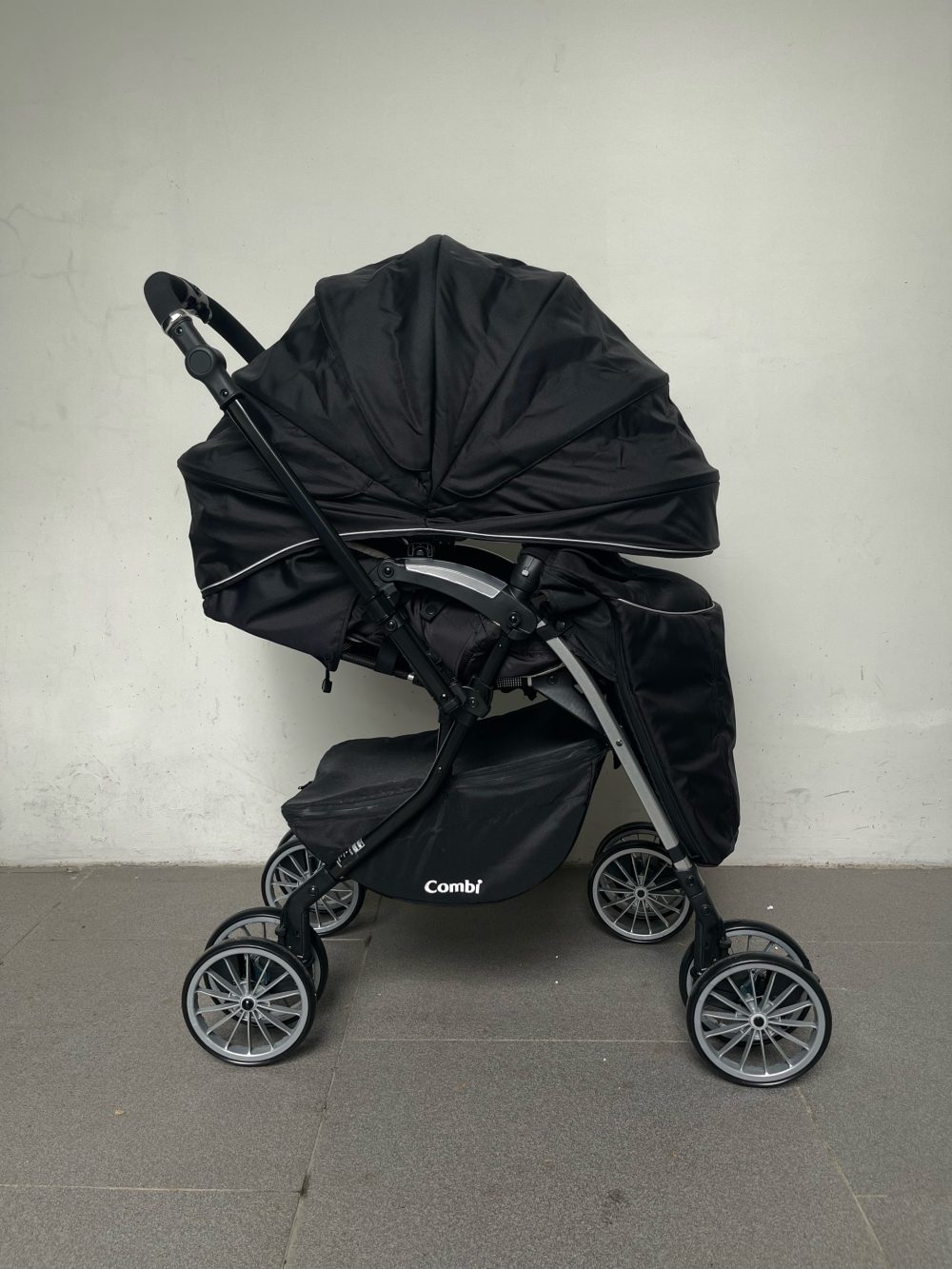 Xe đẩy Combi Umbretta Premium - Ảnh 11