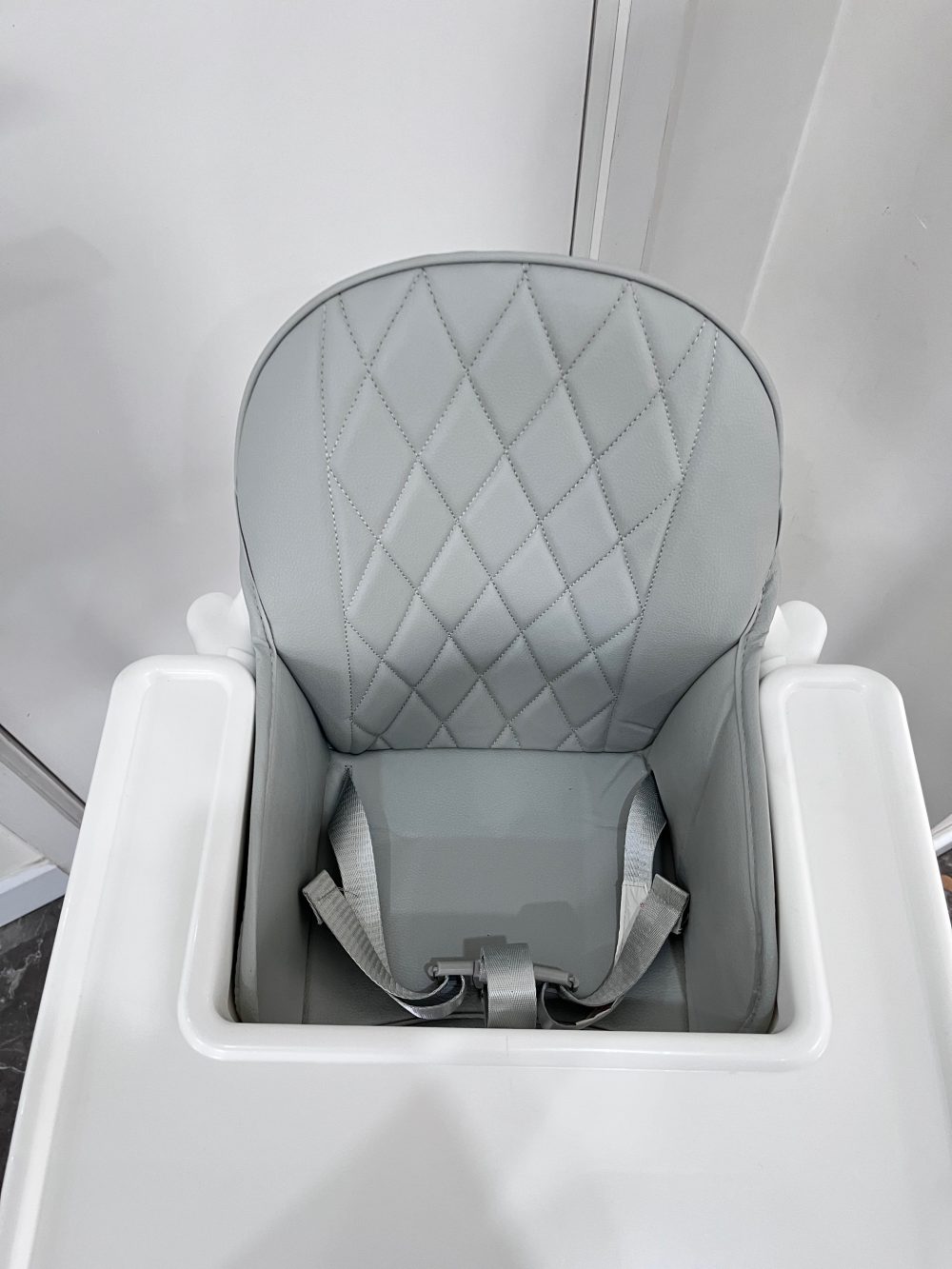 Ghế ăn dặm cho bé BabyHop màu trắng kèm thanh gác chân (6→36m) - Ảnh 4