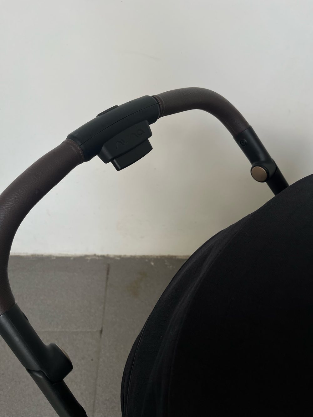 Bộ xe đẩy & nôi Nuna Ixxa Swiv (kèm adapter) - Ảnh 31