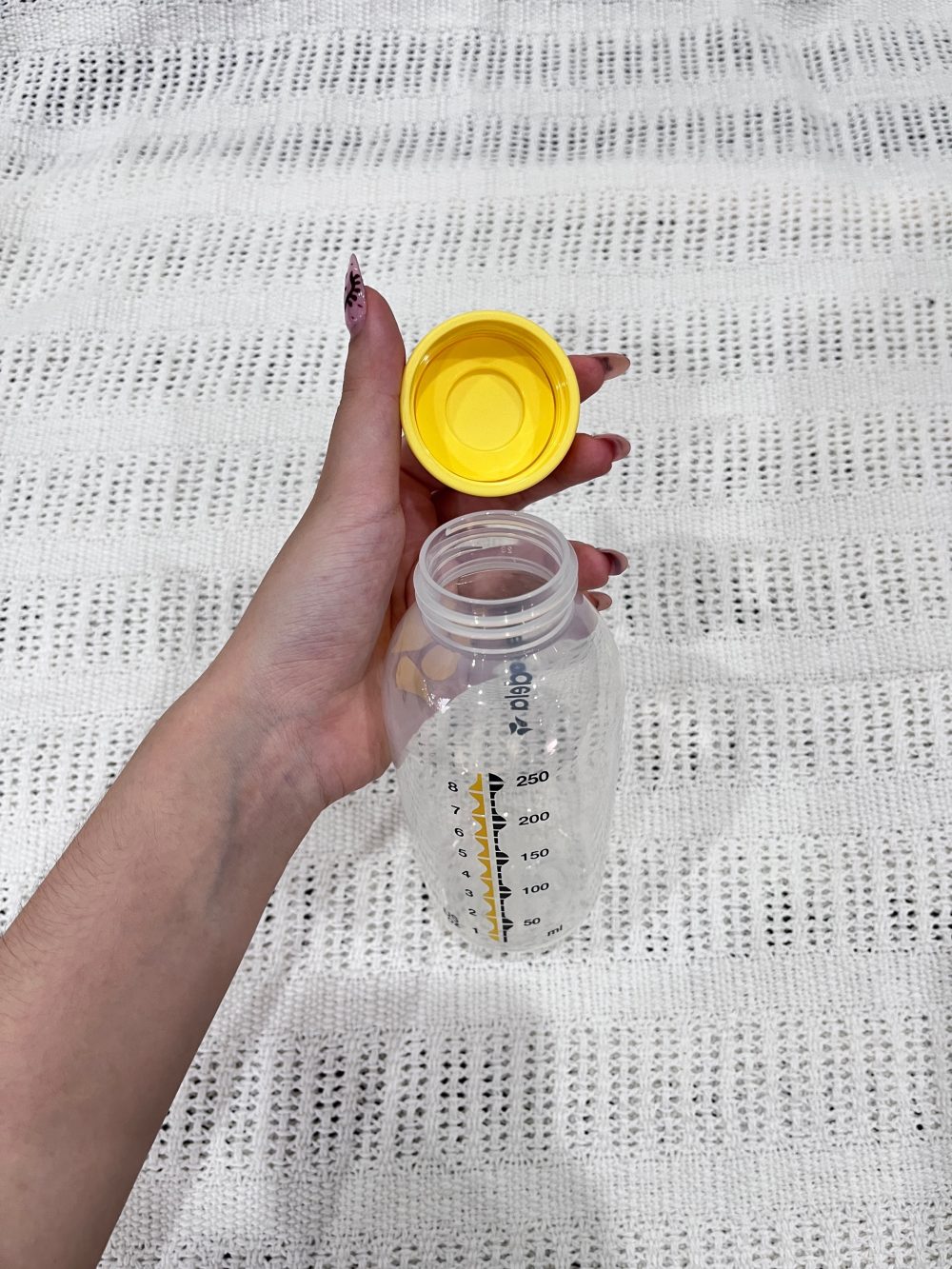 Set 2 bình trữ sữa Medela 250ml (full box) - Ảnh 11