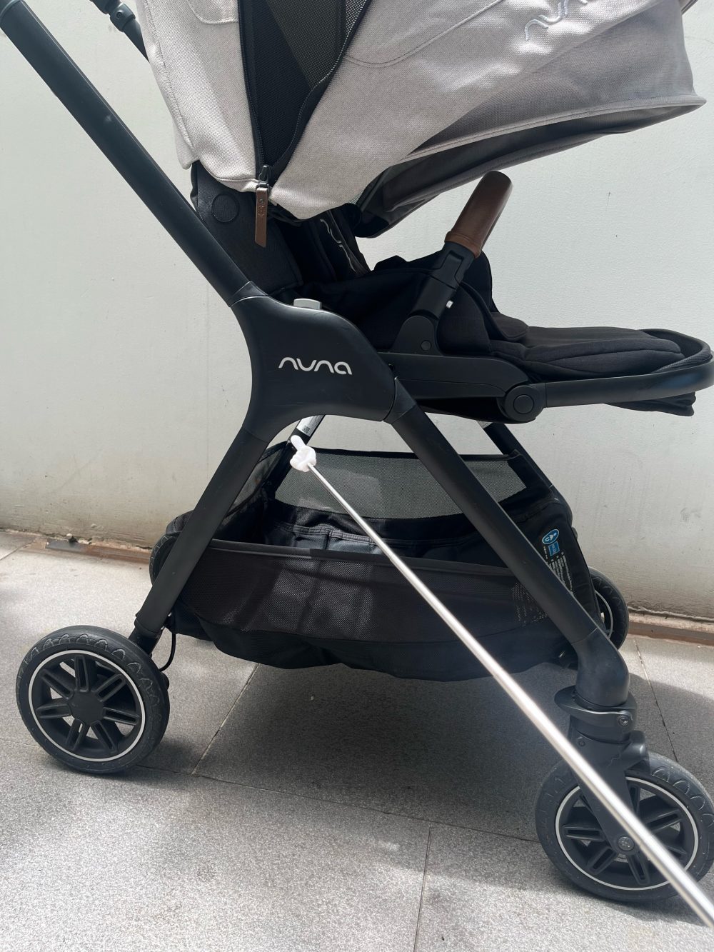 Xe đầy Nuna Triv màu xám khung đen (size: 0→ 4y, tối đa 22kg) - Ảnh 6