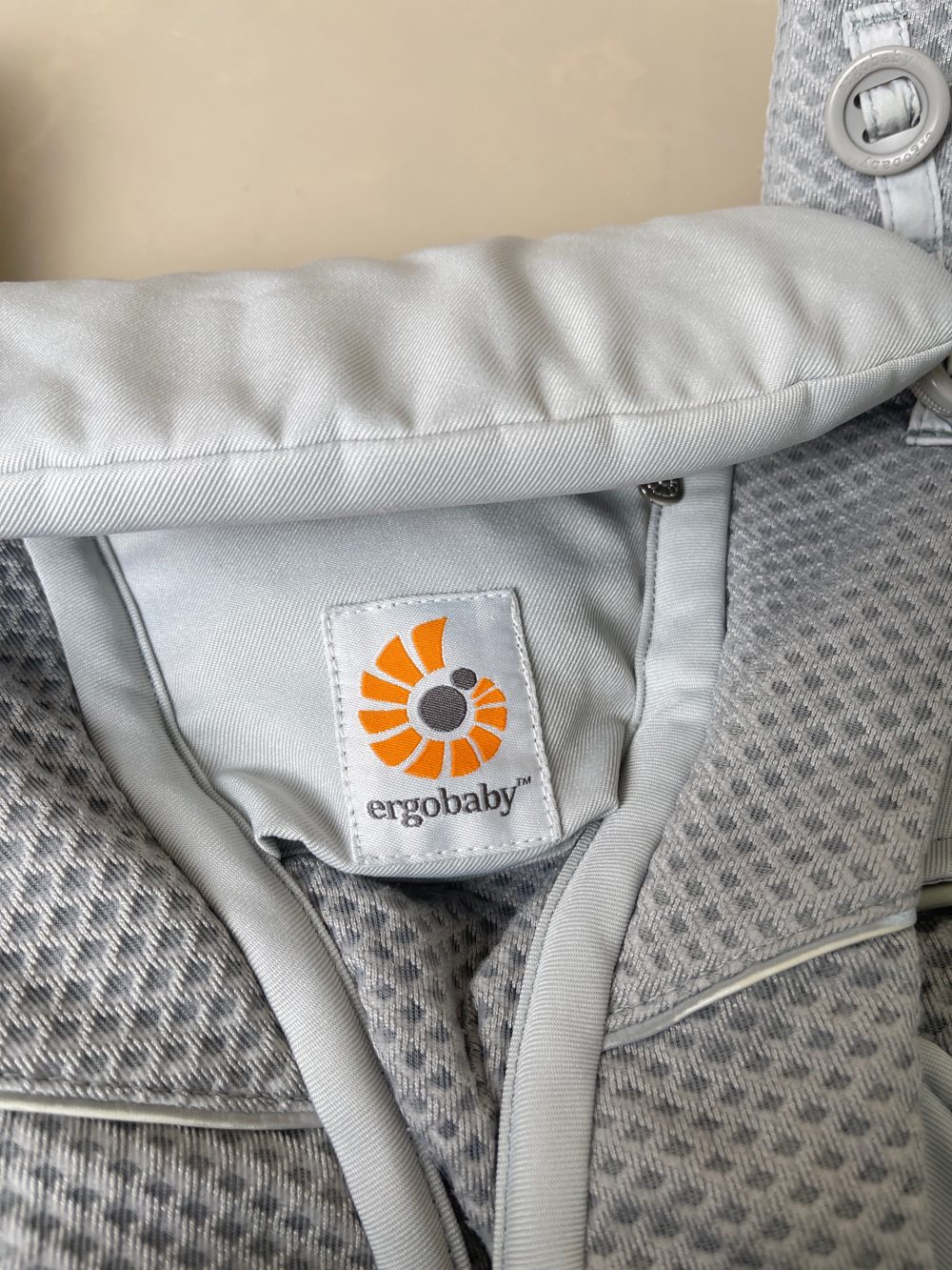 Địu cho bé Ergobaby Omni Breeze, Pearl Grey (size: 3kg2->20kg ~ 0->48m) - Ảnh 10