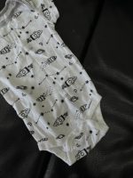 Set 4 bộ bodysuit Gerber họa tiết vũ trụ (size 6→9m) - Ảnh 16