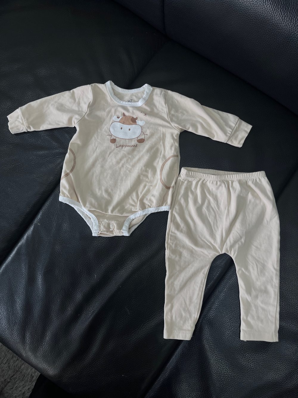 Set bodysuit dài tay kèm quần La Pomme màu nâu (size 0→3m) và bộ quần áo dài tay Asbaby màu trắng (size 3→6m) tặng kèm sleepsuit no brand màu trắng - Ảnh 12