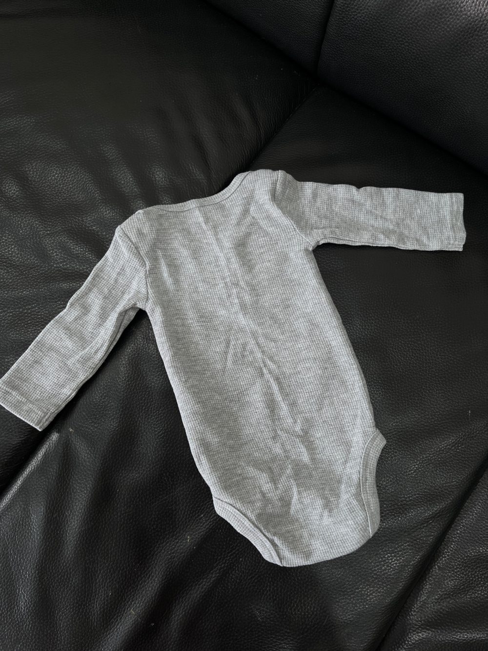 Set 2 body đùi Uala Rogo & Carter's màu xám (size 6→9m) - Ảnh 2
