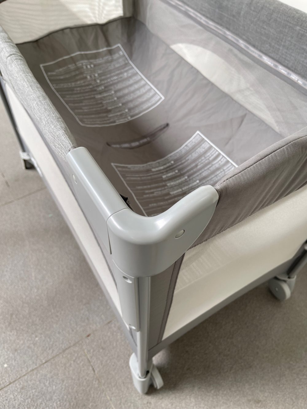 Cũi gấp gọn Joie Kubbie Sleep Foggy Gray ( còn túi đựng) - Ảnh 21