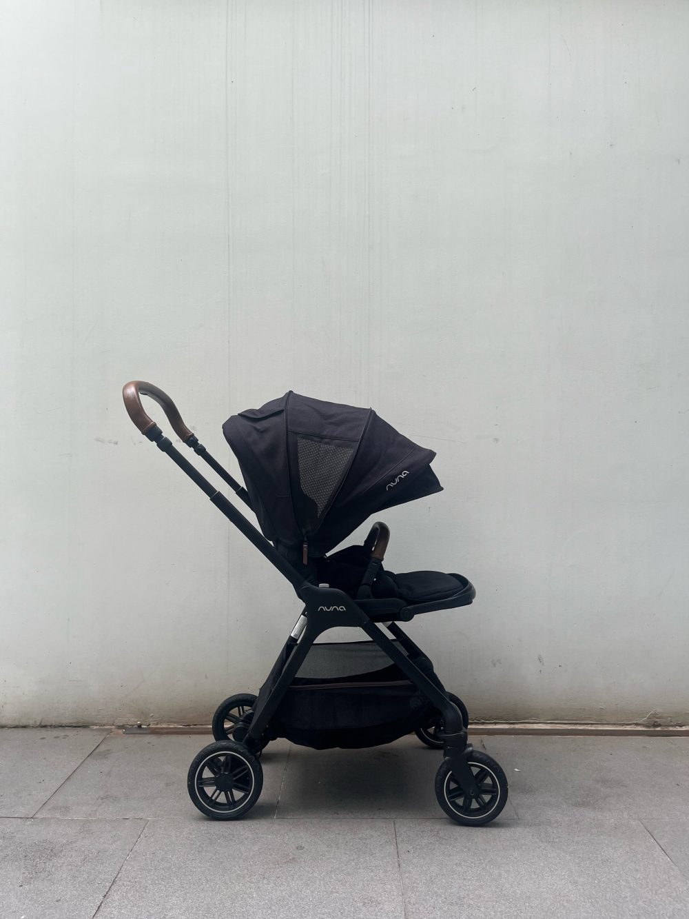Xe đẩy Nuna Triv màu đen (size: 0–>4y, tối đa 22kg) - Ảnh 4