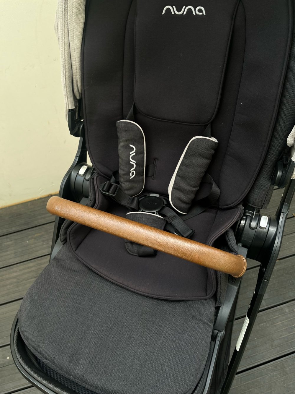 Xe đầy Nuna Triv màu xám khung đen (size: 0→ 4y, tối đa 22kg) - Ảnh 15