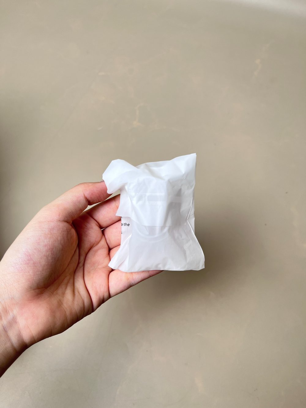 Máy hút sữa Momcozy V2 Pro cup hồng (full box) - Ảnh 4