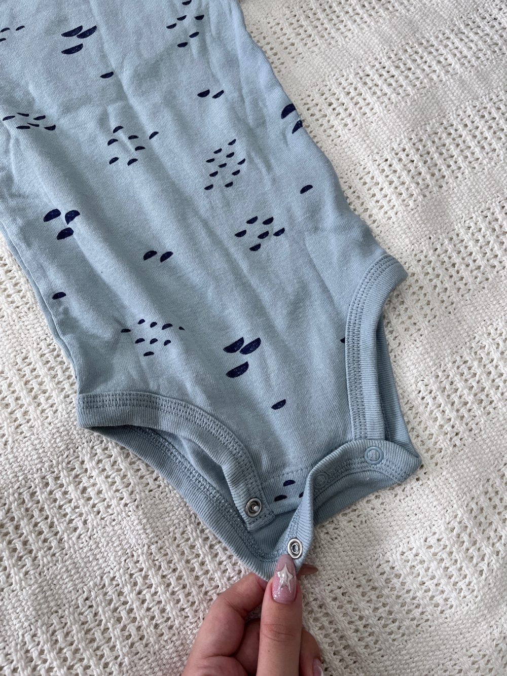 Set 2 bộ bodysuit Mothercare màu xanh kèm bodysuit Carter’s màu xanh (size 6 →9m) - Ảnh 6