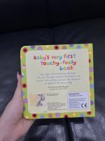 Set 3 cuốn sách Bedtime, All Ears và Baby's Very First Touchy-Feely Book - Ảnh 6