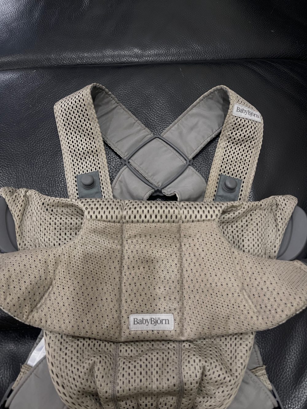 Địu BabyBjorn Baby Carrier Mini Ariy mesh màu grey beige (size: 0m->1y~ 3kg2->11kg) full box (Bill VNQ) - Ảnh 5