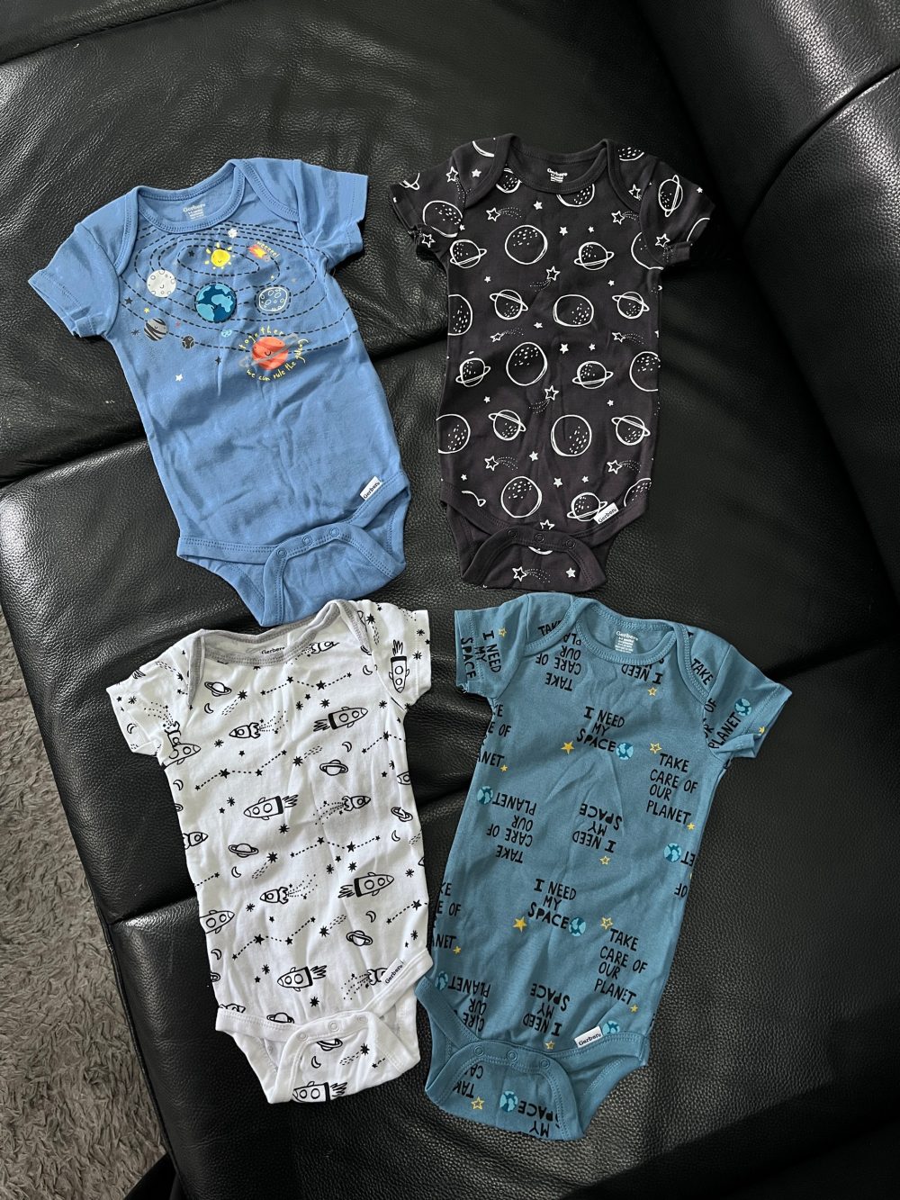 Set 4 bộ bodysuit Gerber họa tiết vũ trụ (size 6→9m) - Ảnh 28