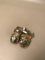 Sandal rọ tập đi Next baby màu gold ( size: 6->12m) - Ảnh 2