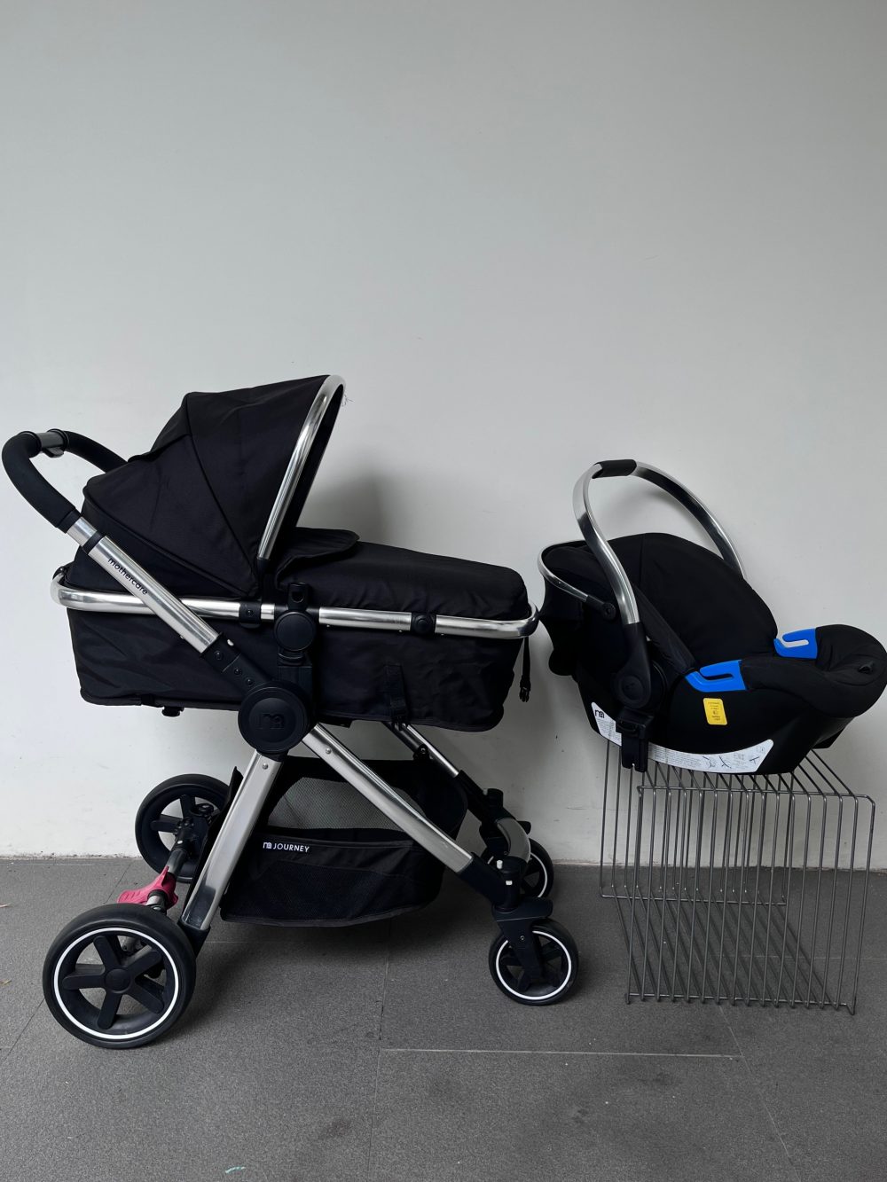 Xe đẩy Mothercare Journey màu đen (0→15kg) - Ảnh 4